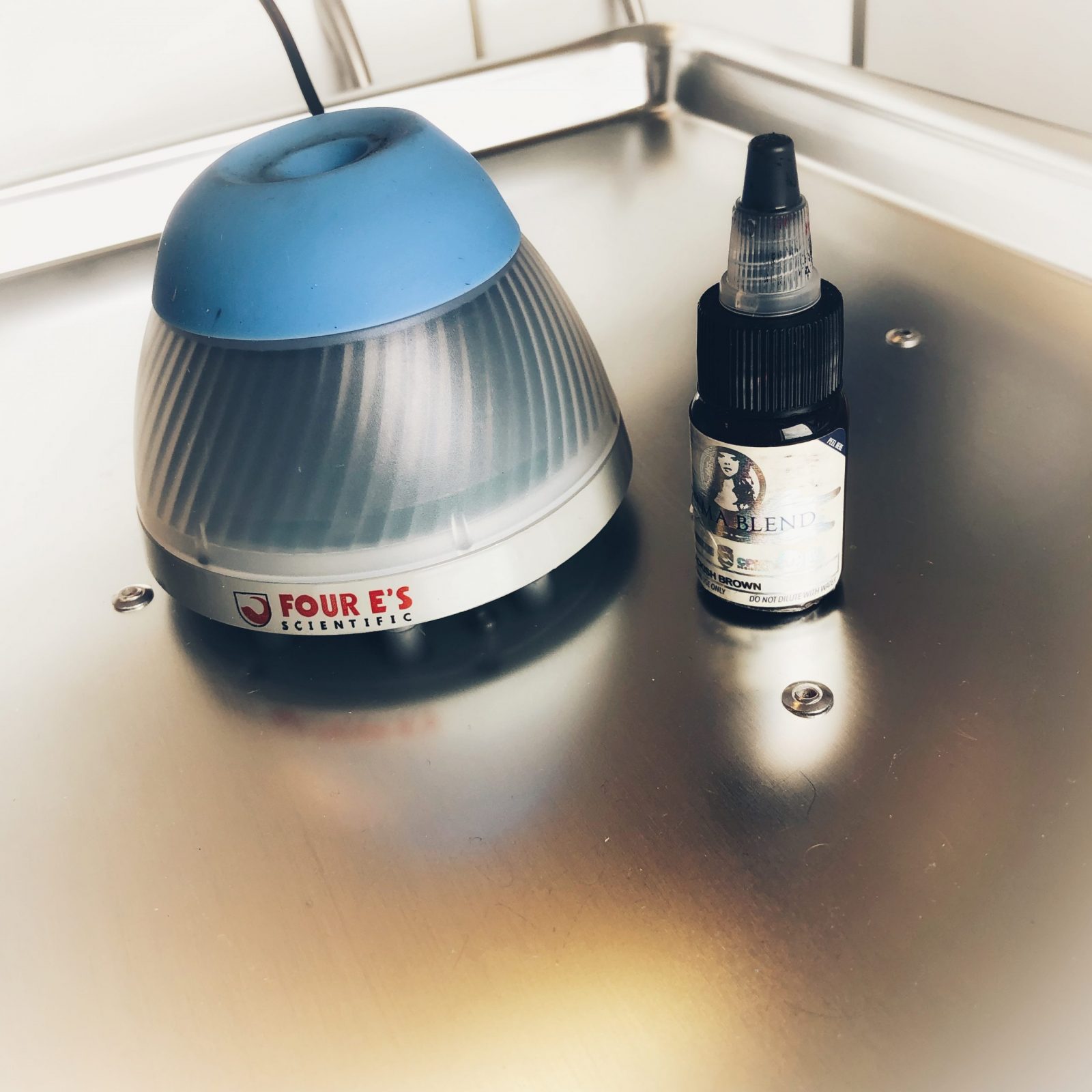 Vortex Pigment Shaker